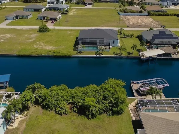 1447 NW 39th Ave, Cape Coral, FL 33993