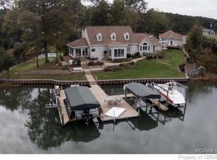 165 Lighthouse Ln, Deltaville, VA 23043