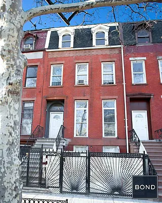 Rented by Bond New York | media 7