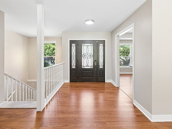 3rd image of 1315 Hardage Ln