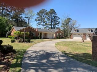 2483 Carthage Rd, Lumberton, NC 28358