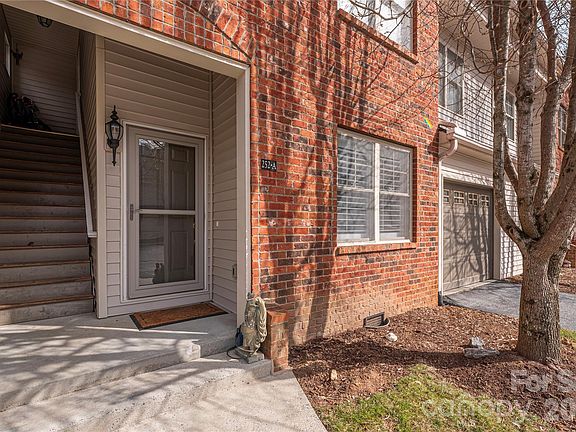2nd image of 252 Wash Creek Dr #A