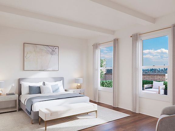 3rd image of 25 W 81st St Penthouse C