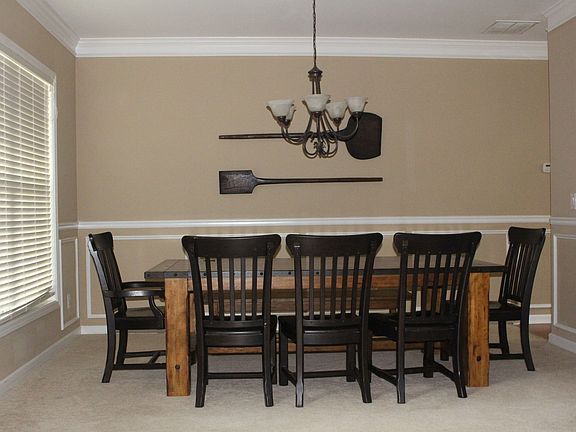 4th image of 1388 Jameson Ln