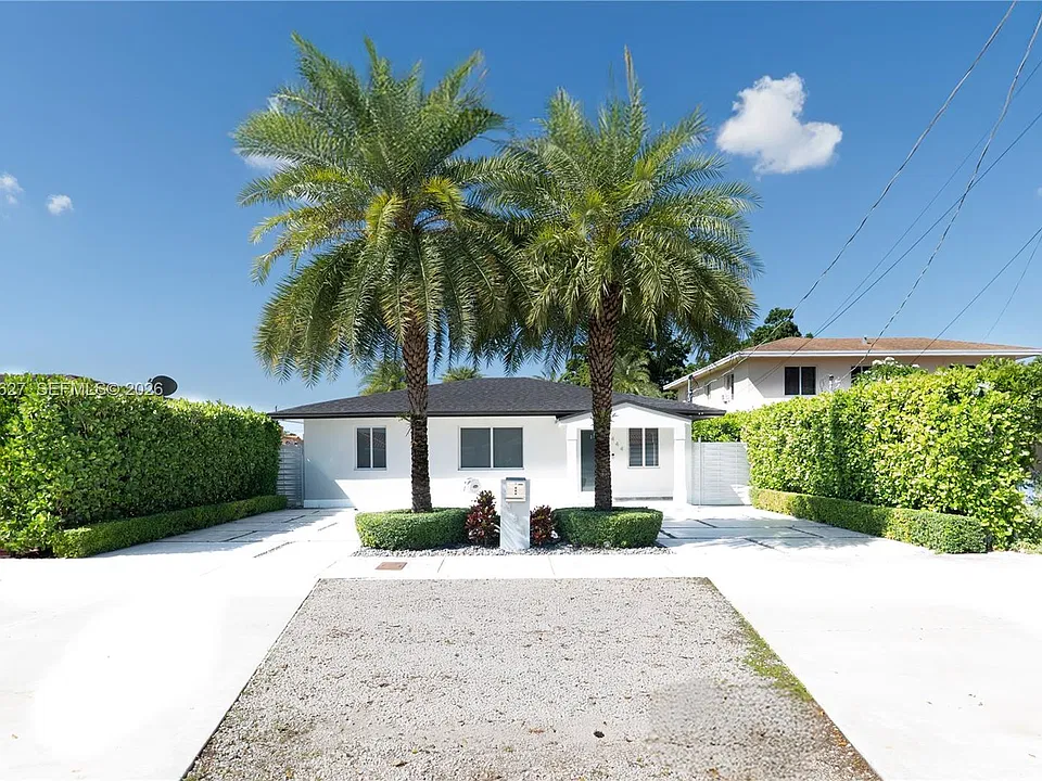 444 SW 64th Ave