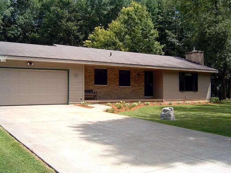1st image of 582 N Wilderness Dr