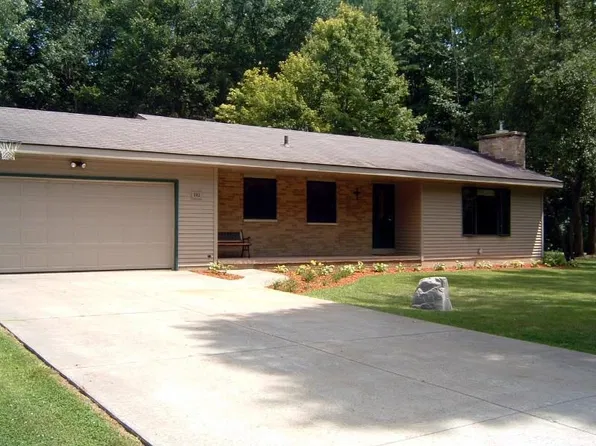 582 N Wilderness Dr, Midland, MI 48640