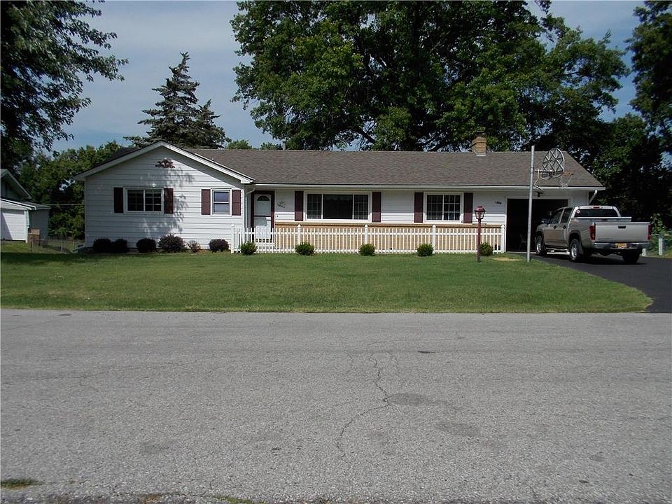 1st image of 1800 N 83rd Ter