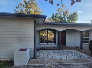 7220 Parker Rd, Houston, TX 77016