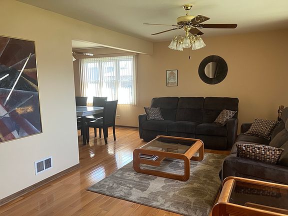 4th image of 16543 Cranberry Ct