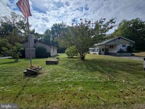 37 Menhaden Rd, Heislerville, NJ 08324