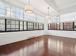 2429 Locust St #322, Philadelphia, PA 19103