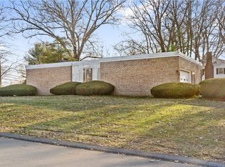 95 Lynn Haven Dr, Beaver, PA 15009