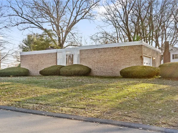 95 Lynn Haven Dr, Beaver, PA 15009