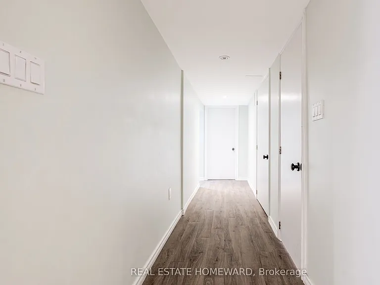 113 Porchester Dr #BASEMENT — Photo 16