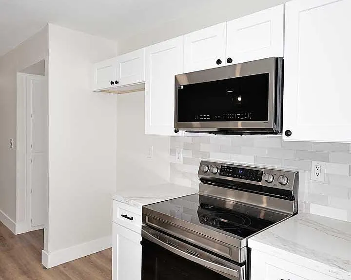 10537 W La Jolla Dr — Photo 13