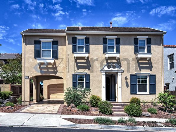 833 Griffon Ct