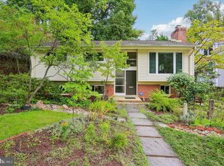 6511 Callander Dr, Bethesda, MD 20817