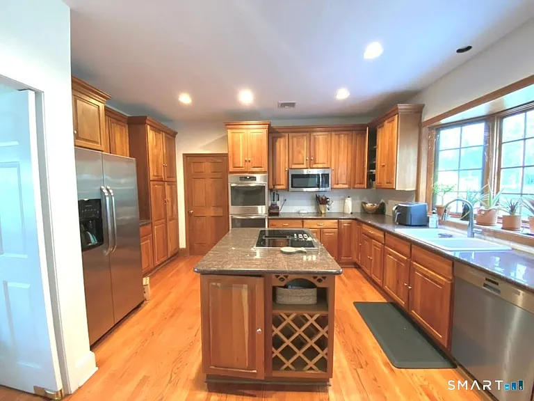 12 Carriage Hill Rd — Photo 7