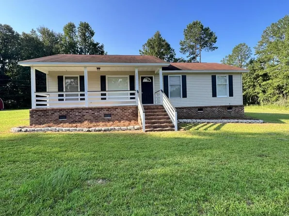 1215 Mattassee Dr, Saint Stephen, SC 29479