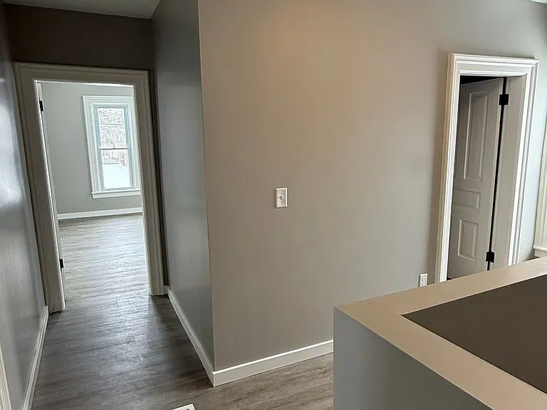 276 E Chicago Blvd — Photo 14