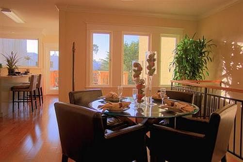 open floor plan dinning