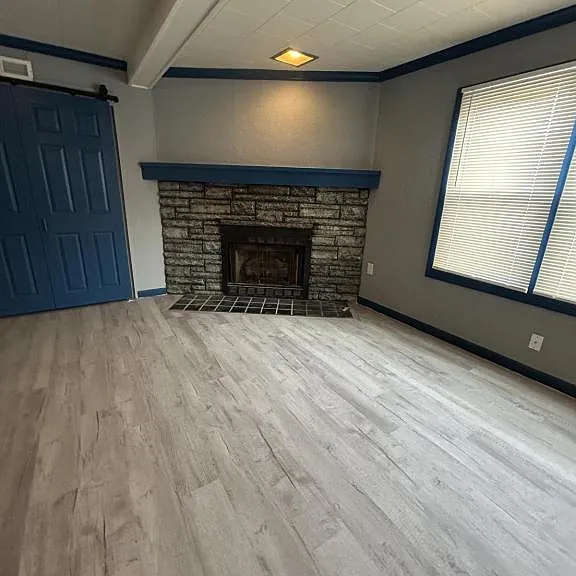 715 Jefferson Ave — Photo 8