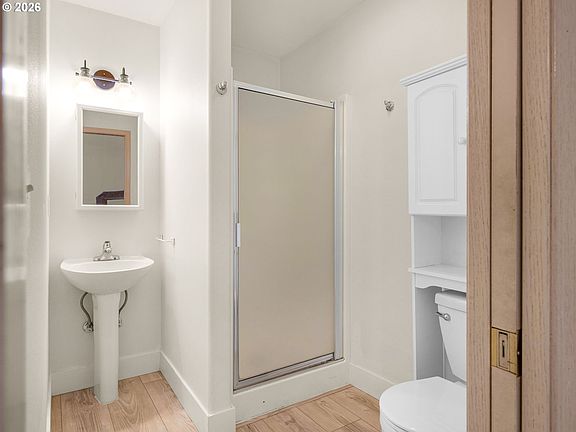 5th image of 411 Elk Creek Rd