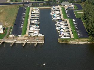 910 W Savidge St #46, Spring Lake, MI 49456