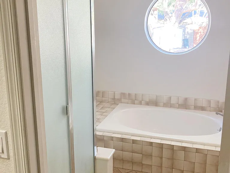 2142 E Woodman Dr — Photo 13