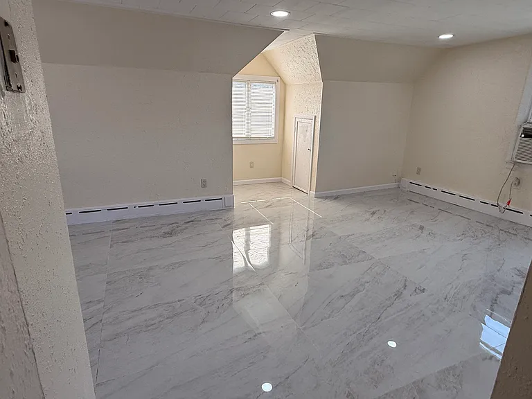 308 Myrtle St — Photo 10