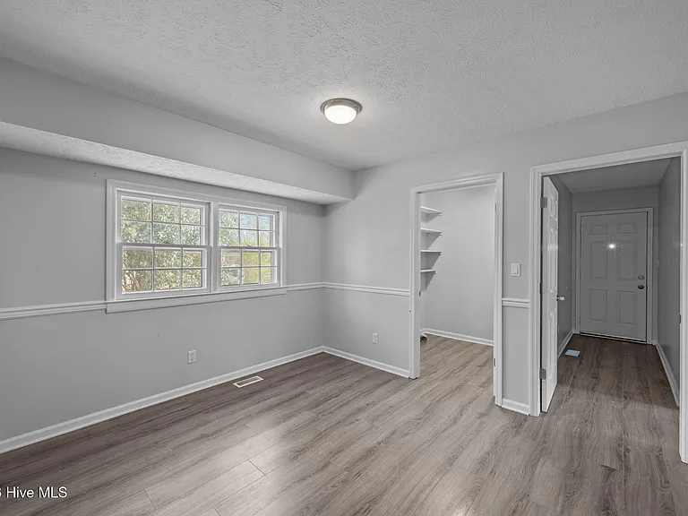 126 Woodland Dr — Photo 13