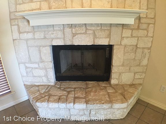4th image of 5932 Highcrest Dr