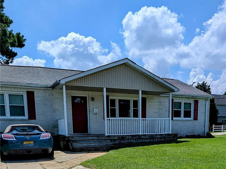 8200 Beatty St — Photo 1