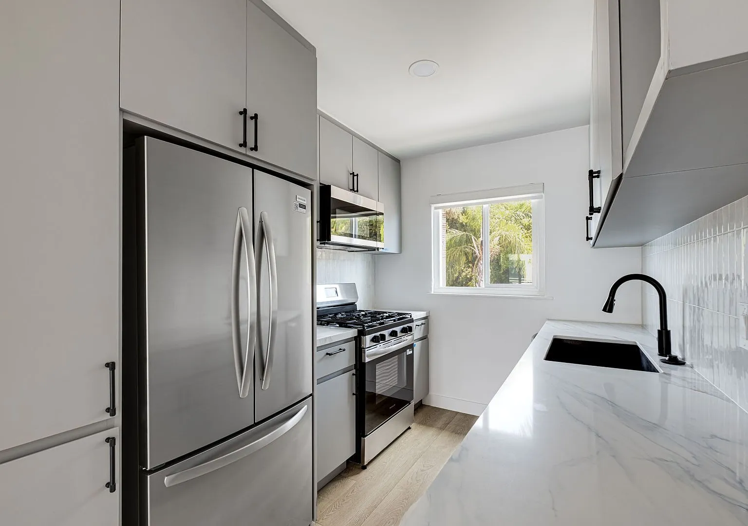 1210 Felspar St — Photo 4