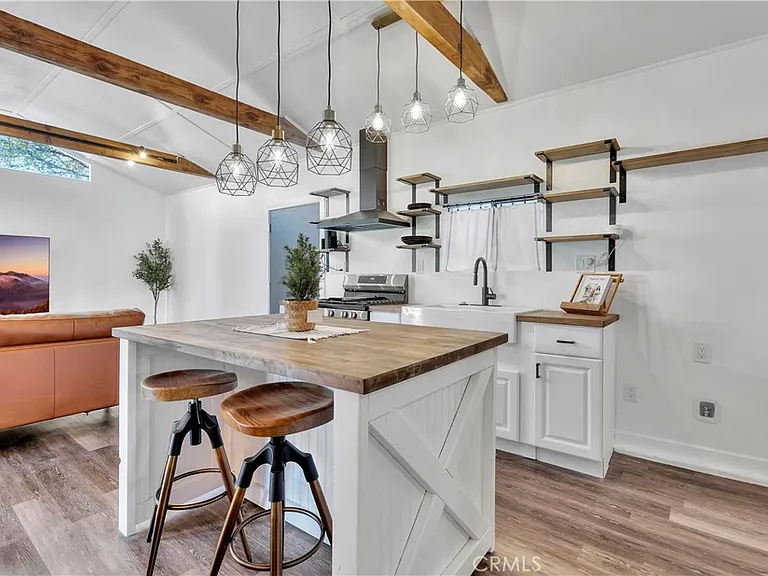 6512 Coldwater Canyon Ave — Photo 16