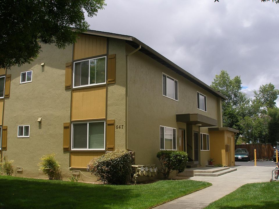 1st image of 647 Kodiak Ct APT 4