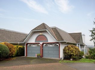 1356 Slater St #5, Victoria, BC V8X2P9