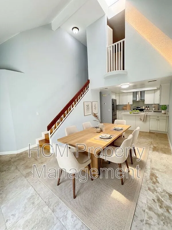 2 bed, 2.0 bath, 1096 sqft, $3,400 — Photo 3