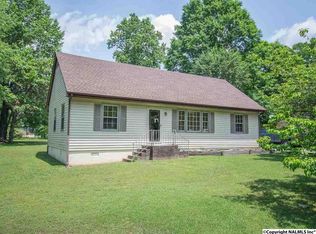 28 Eastwood Dr, Fayetteville, TN 37334