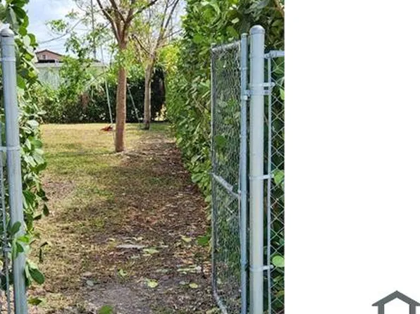 12196 SW 213th Ter, Miami, FL 33177