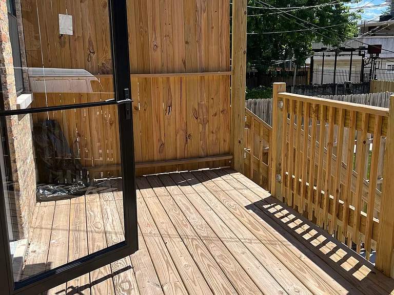 2651 W Maypole Ave — Photo 28