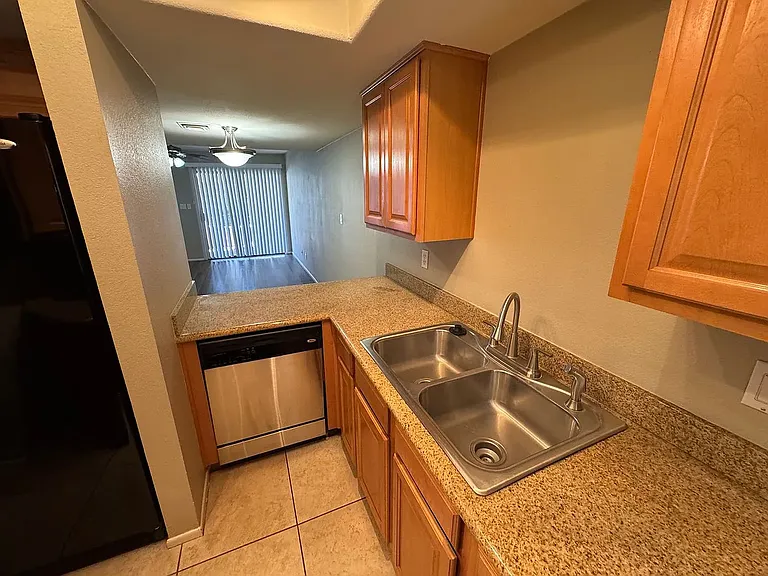 935 N Granite Reef Rd #32 — Photo 7
