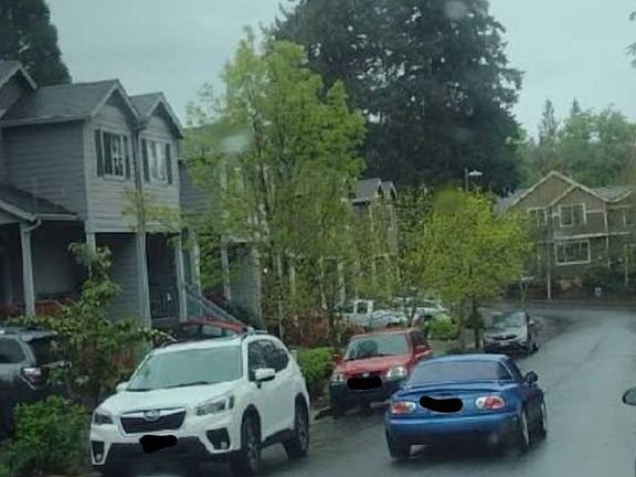 Exterior Neighborhood (street photo)