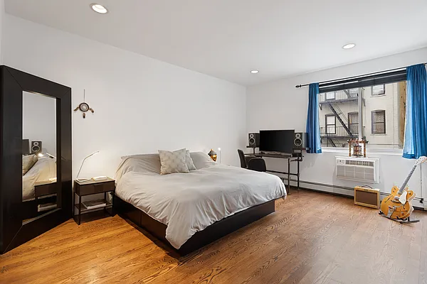 Rented by Douglas Elliman | media 12