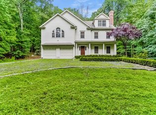 305 Newtown Tpke, Weston, CT 06883