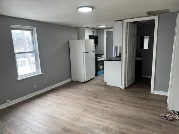 418 1/2 Monson St #4, East Peoria, IL 61611