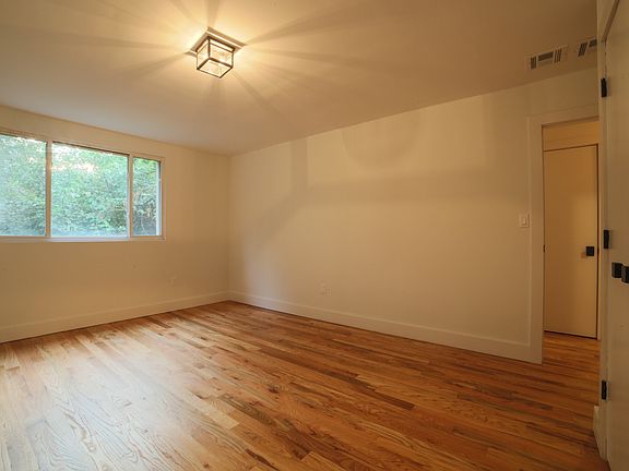 3rd image of 210 Malcolm X Blvd #7X