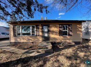 709 W 41st St, Hibbing, MN 55746
