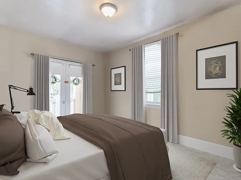 5729 Holden St — Photo 9